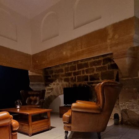 Апартаменты L'Ecrin Des Petits Bonheurs Доль Экстерьер фото